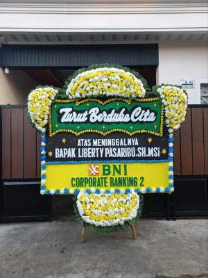 Papan Bunga Duka di Kubu