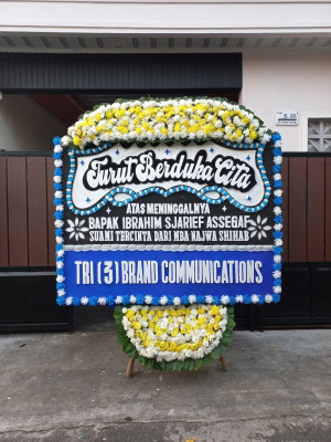 Papan Bunga Duka di Kubu